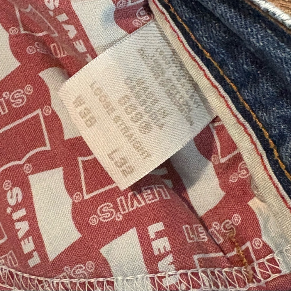 Levi's Light Blue Relaxed Jeans - Picture 4 of 5